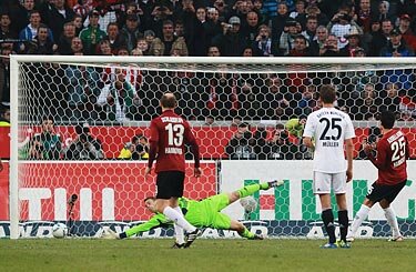 Hannover 96 - FC Bayern 2:1 (1:0)
