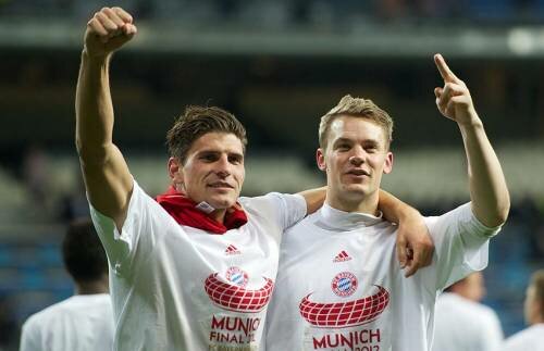 Der FCB feiert den Einzug ins CL-Finale 2012