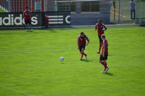 FCB Training with Boateng and Usami