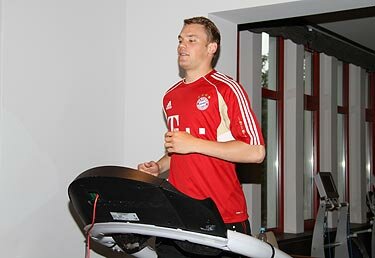 Neuer & Co. absolvieren Leistungstest