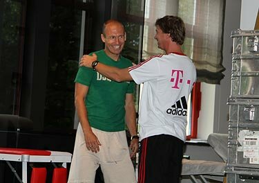 Neuer & Co. absolvieren Leistungstest